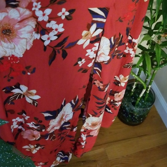 Red Floral Off The Shoulder Dress - Picture 6 of 6